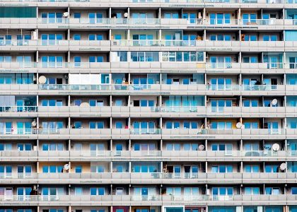 Despre viața în blocurile românești