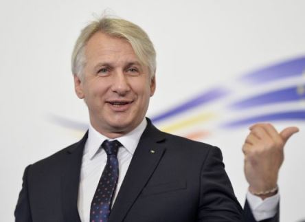 Bugetarii concediați?